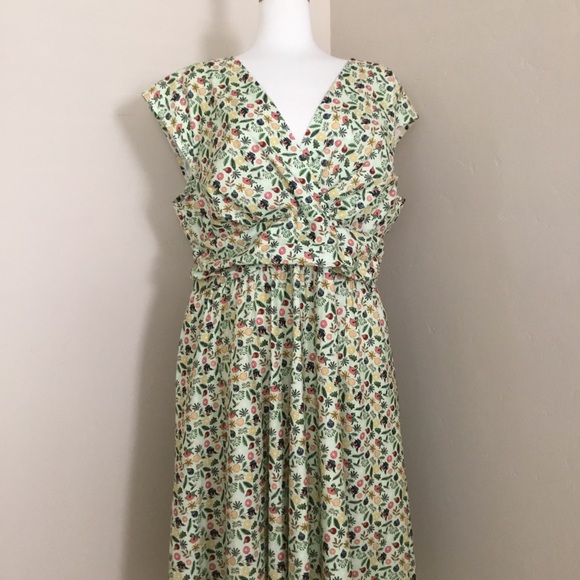 Retro Licious Women’s Dress Christmas Print Green Multicolored Size 2X - Picture 2 of 12